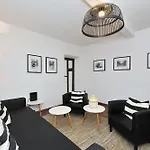 Vintage & Central Apartment In Bairro Alto